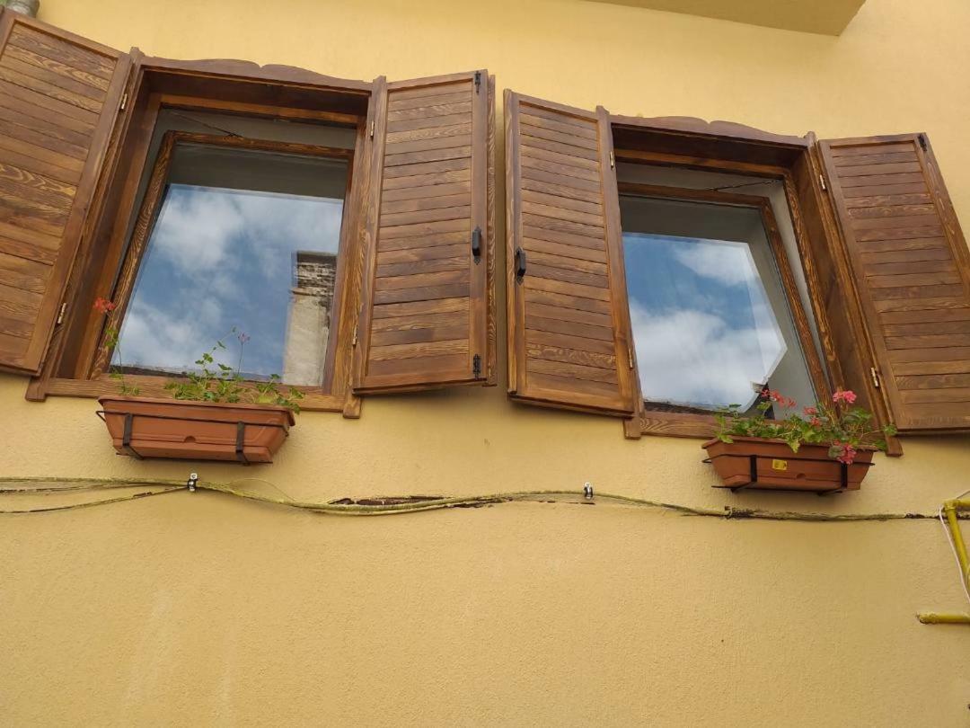 Apartamento Sara House Bistriţa Exterior foto